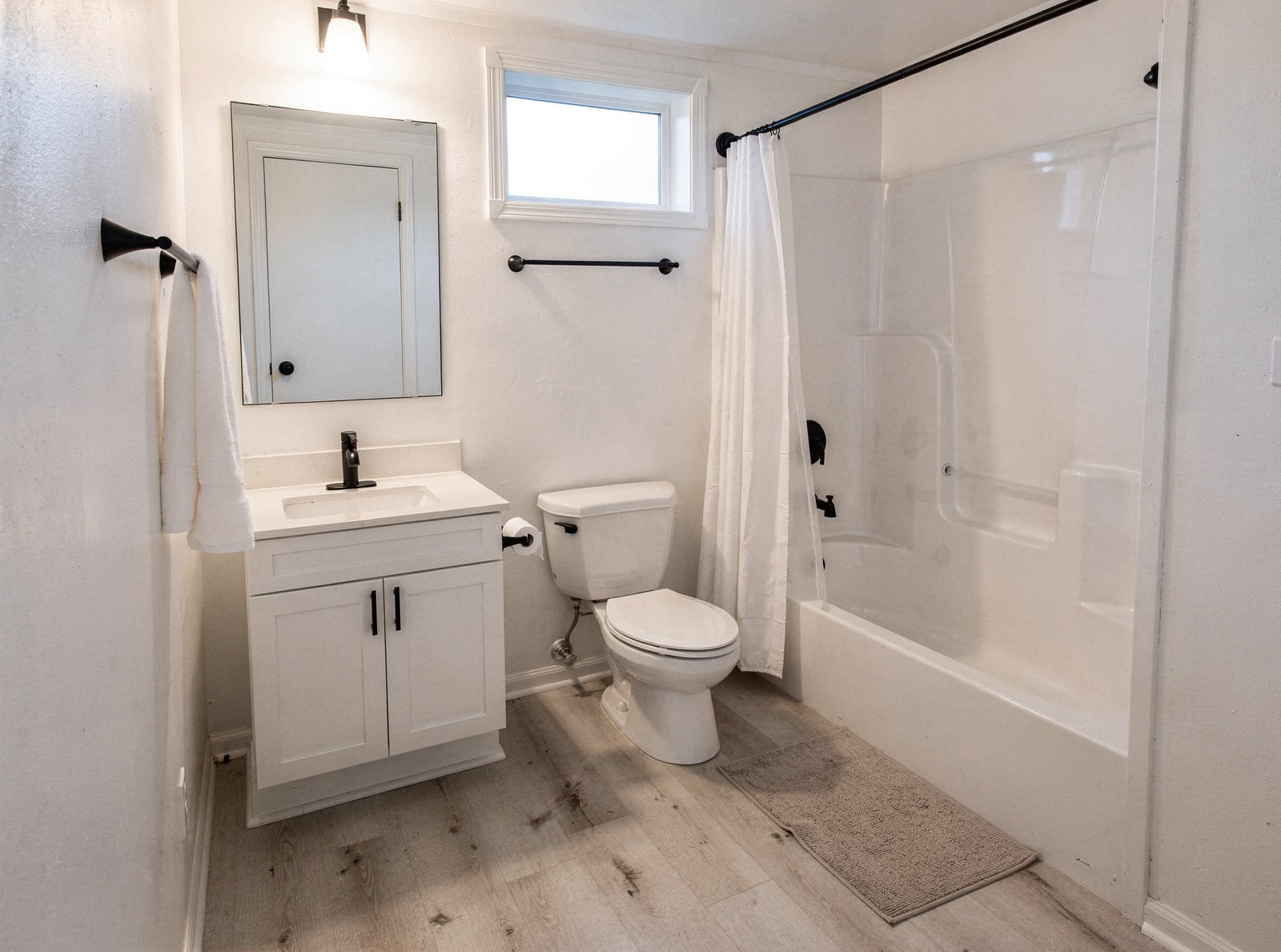 Antero bathroom
