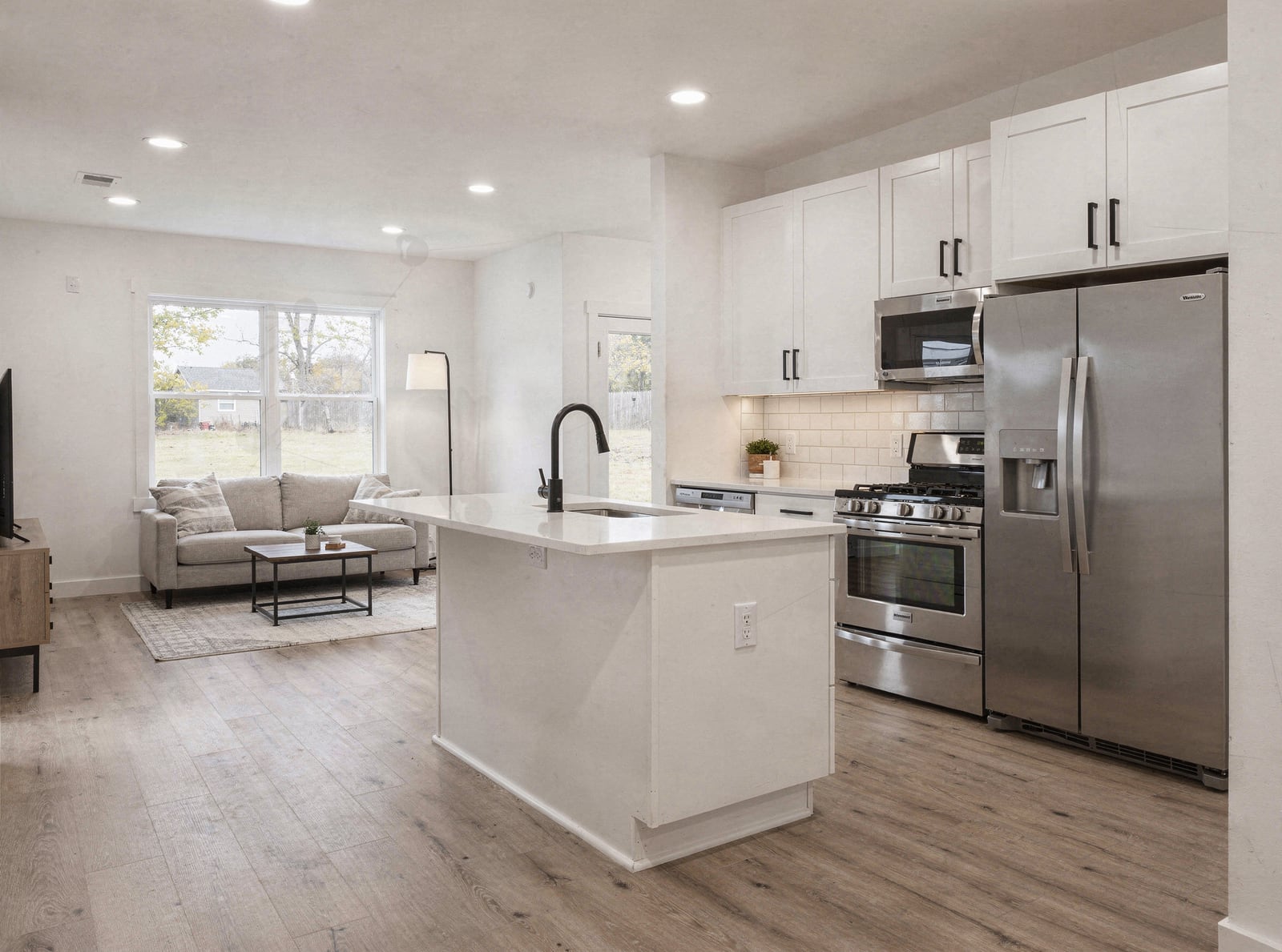 Grays kitchen & living