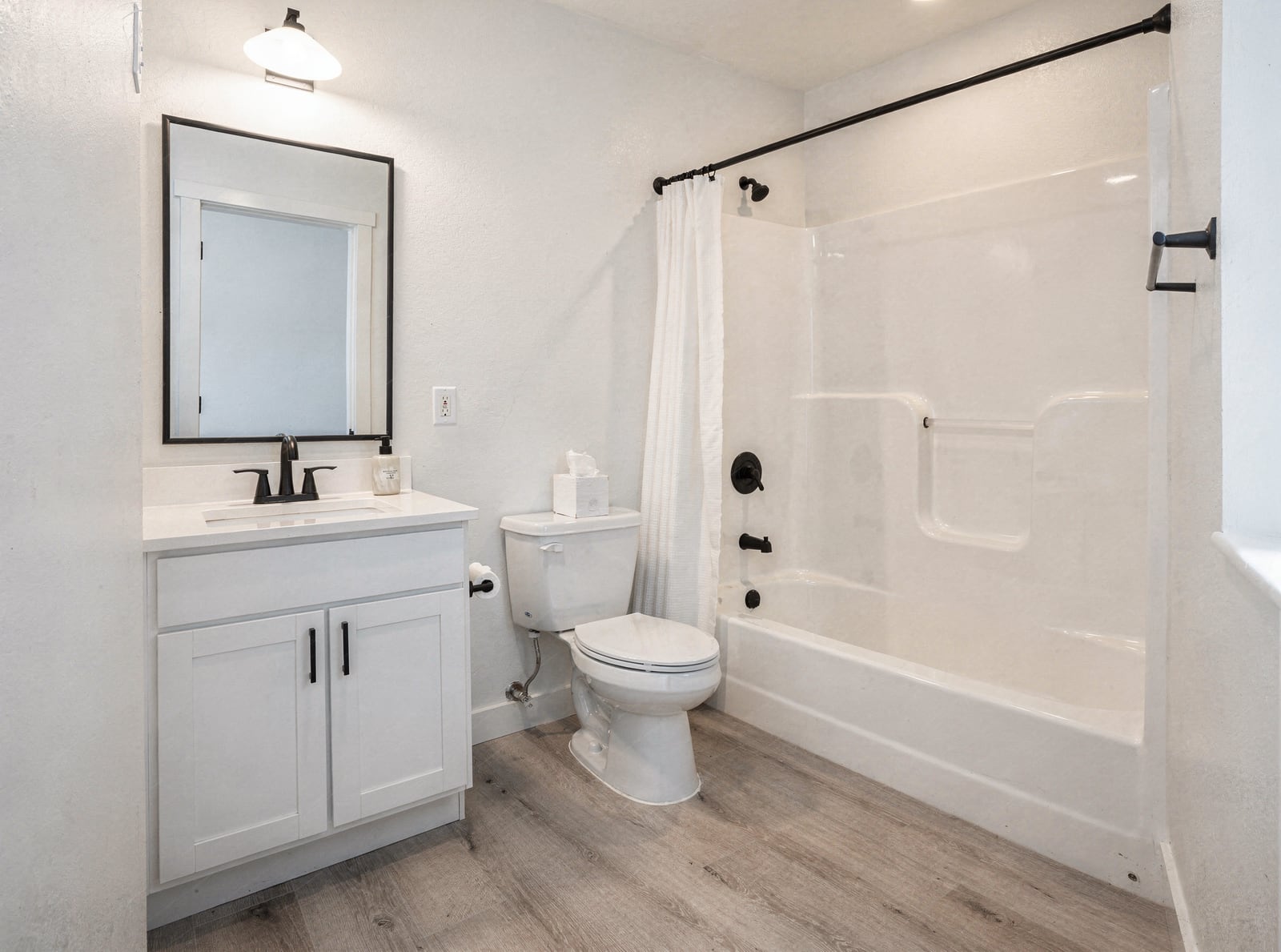 Shavano bathroom